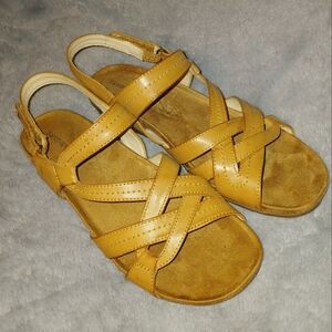 Baretraps Women's Sandals..10